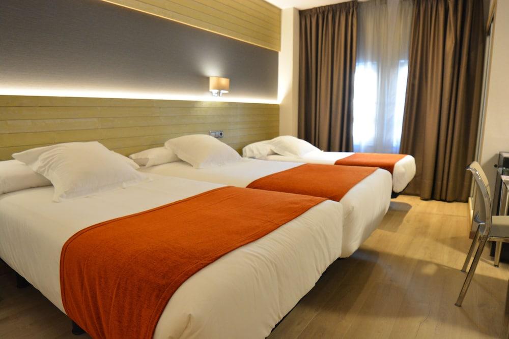 Hotel Avenida A Coruña Kültér fotó