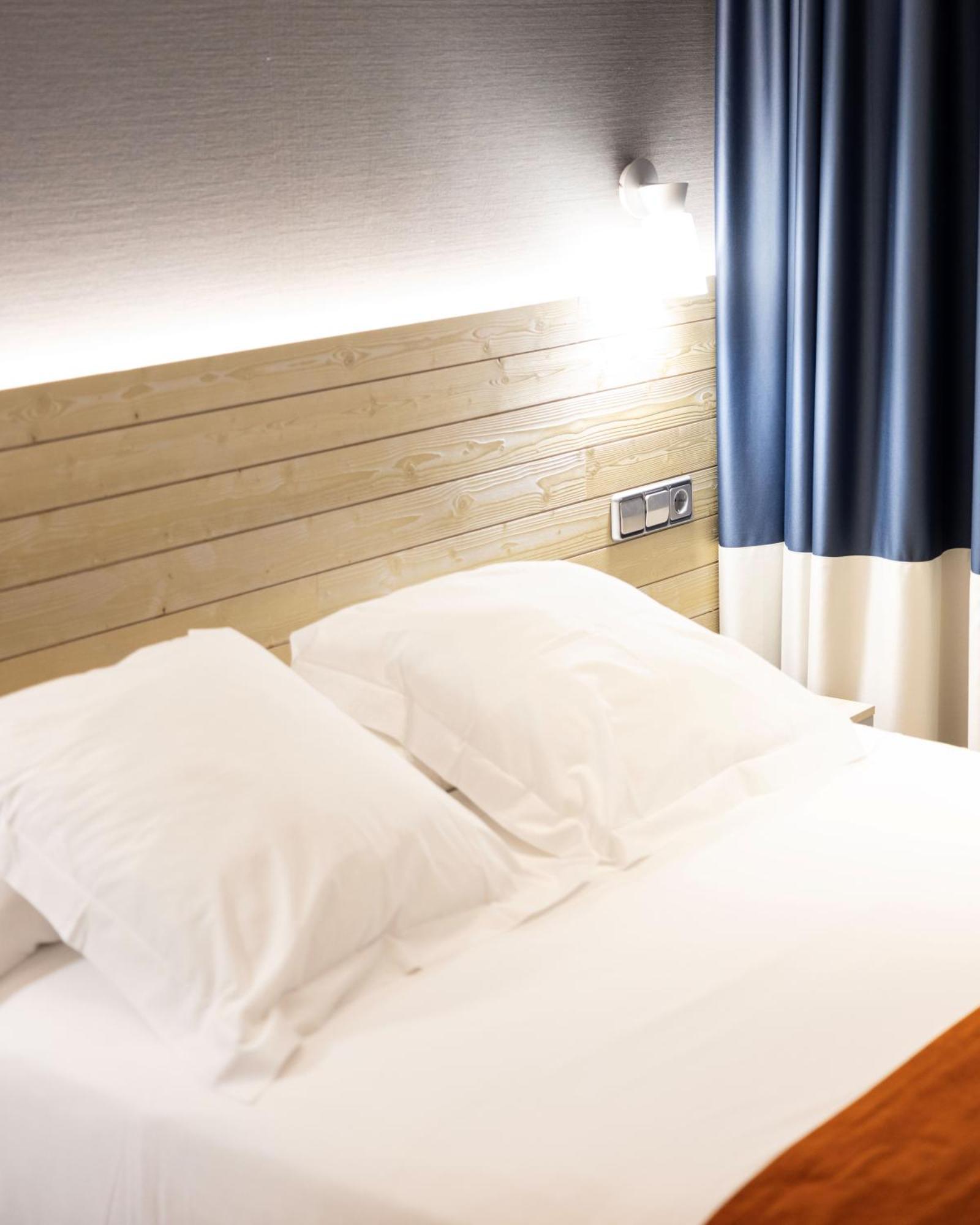 Hotel Avenida A Coruña Kültér fotó